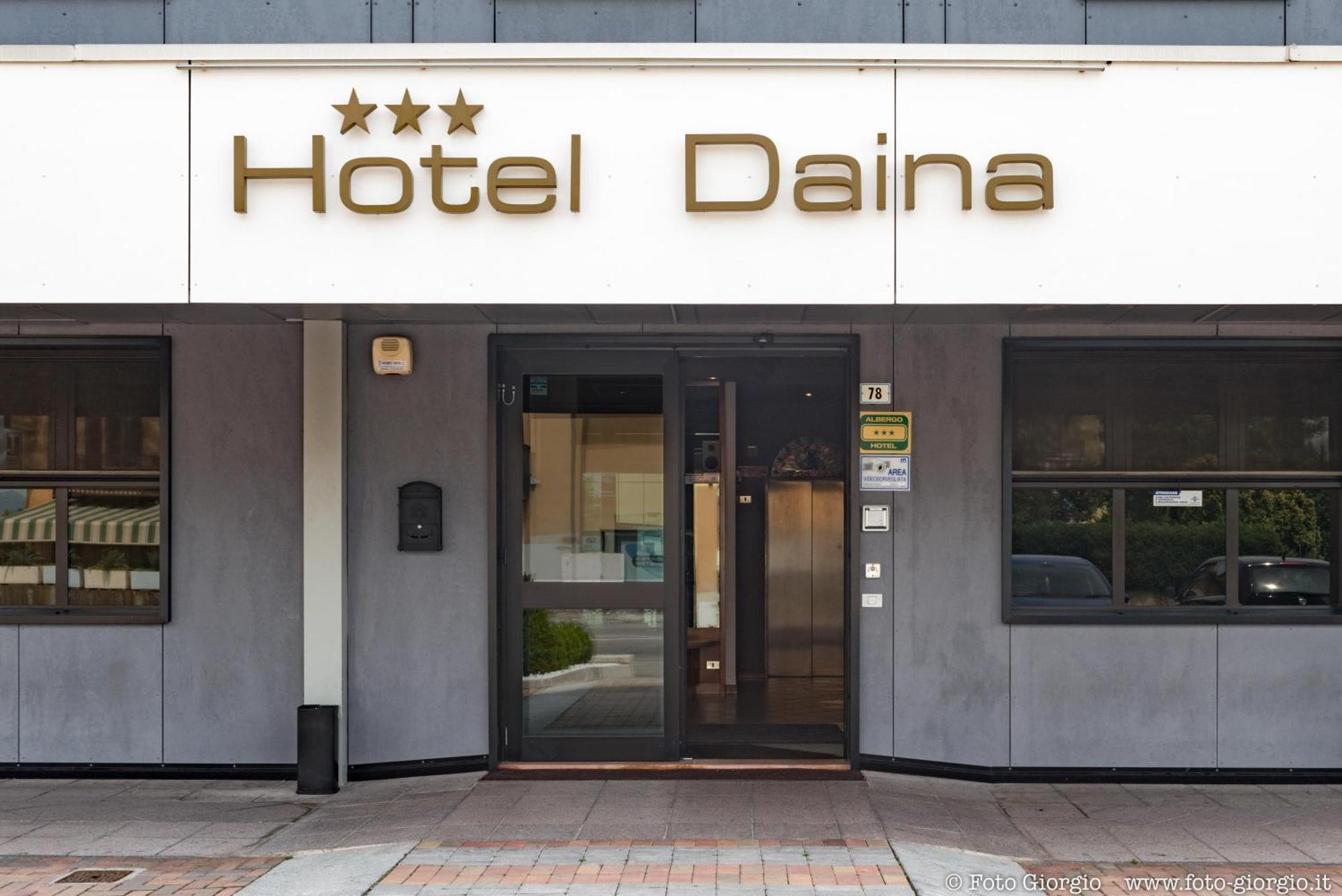 Daina Hotel 3*