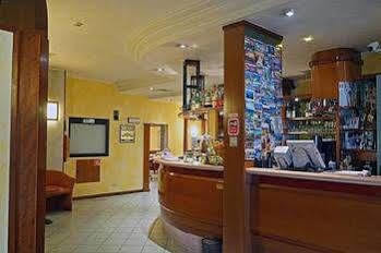 Hotel Daina 3*